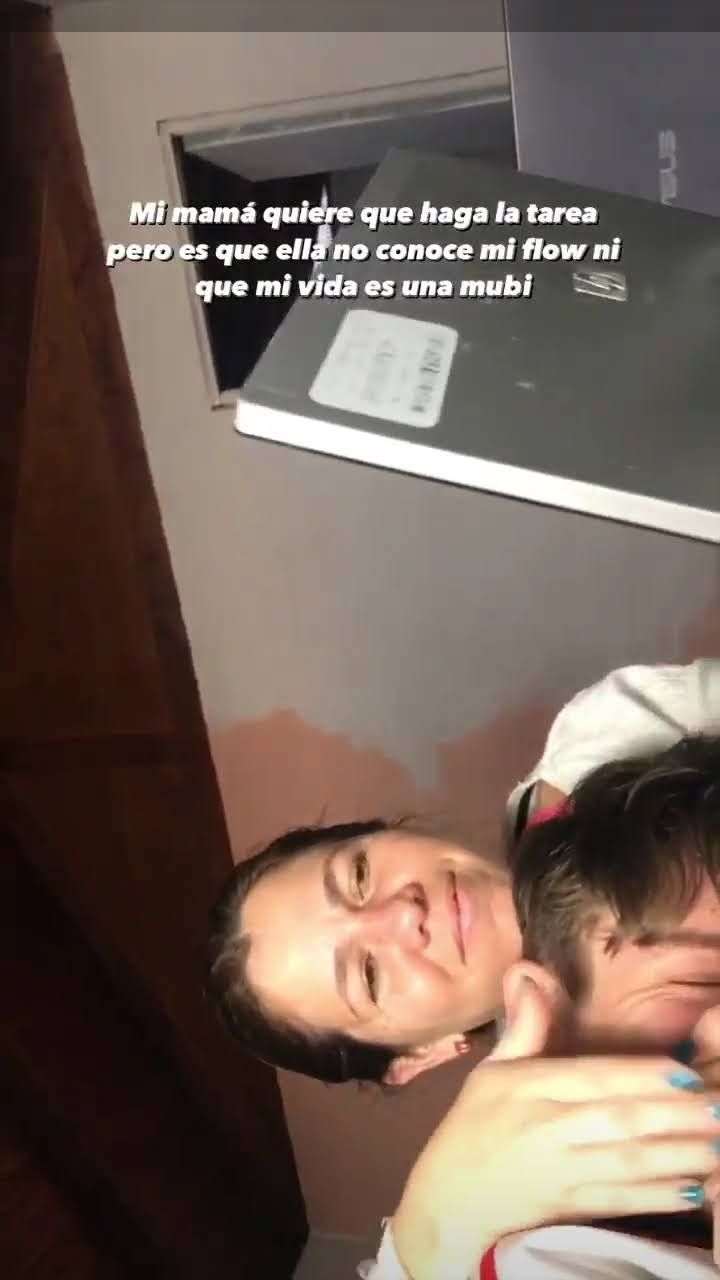 Pin De Raquel Zaizer En Alesitojaja Celebridades Adolescentes Chicos Lindos Tumblr Novios Guapos