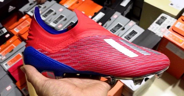 Cedric Thornton Adli Kullanicinin Kaydettiklerim Panosundaki Pin 2021 Adidas Kramponlar Futbol