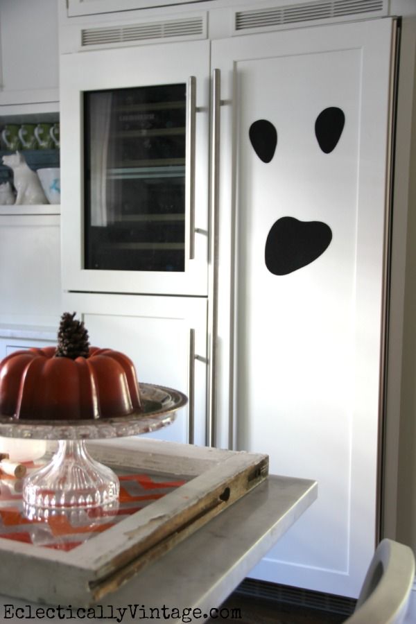 Halloween house decorating ideas at eclectically vintage Halloween house decorating ideas at eclectically vintage