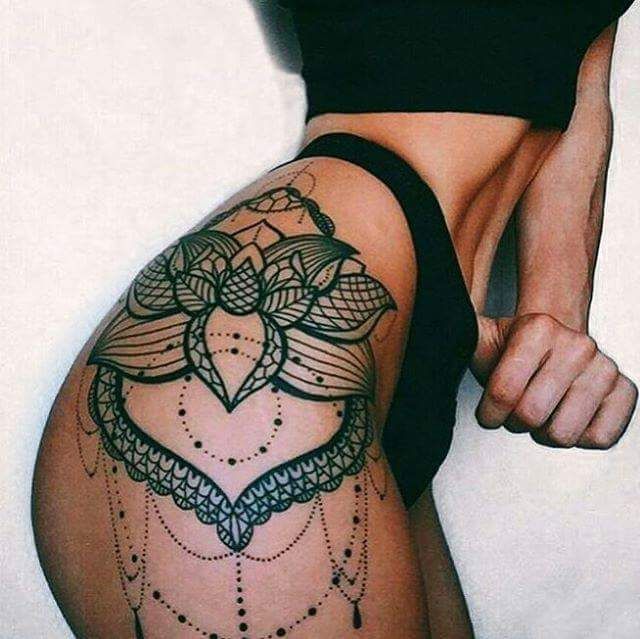 Cuckold chat bi Tatoos femininas na bunda