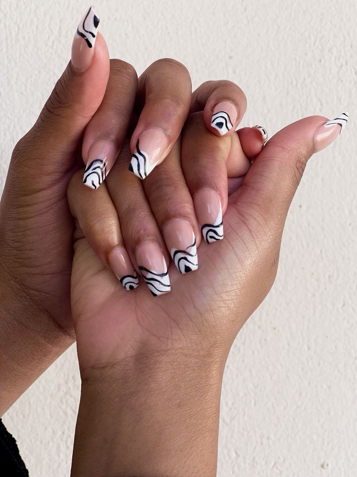 zebra print nails Black and White Zebra Nails