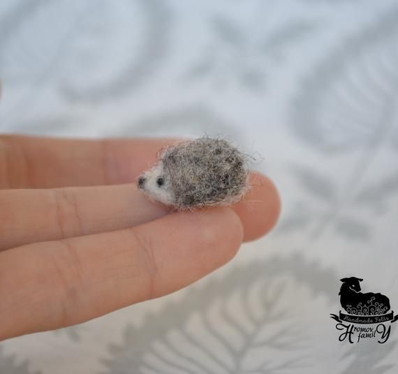 Riccio Piccolo Ago In Feltro Animale Miniatura | Etsy Italia | Needle Felted Animals, Felt Animals, Needle Felting