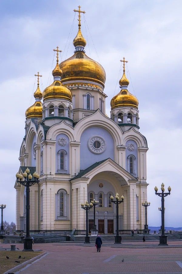 Православный собор на Троицком проспекте в Адмиралтейском районе Санкт-Петербург