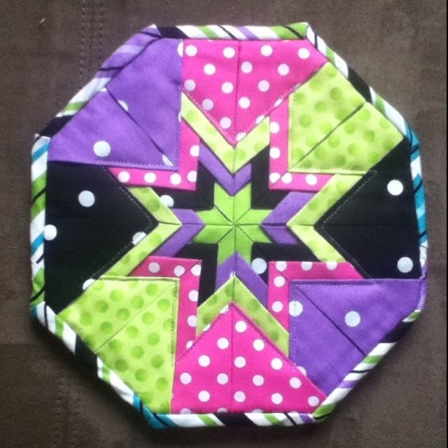 Quilted hot pad Quilts and More Fabric origami Star Quilted hot pad Quilts and More Fabric origami Star