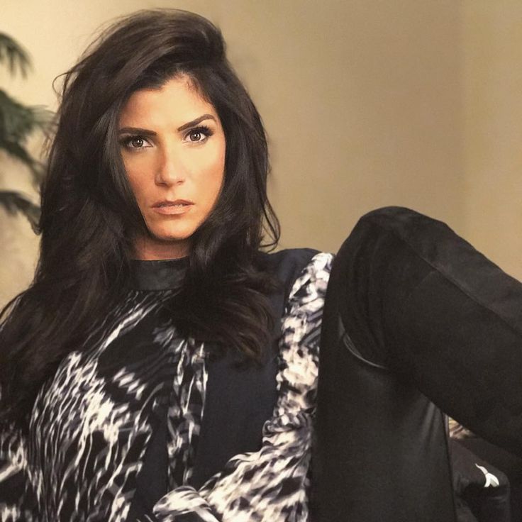 Pin on Dana Loesch is so hot! 