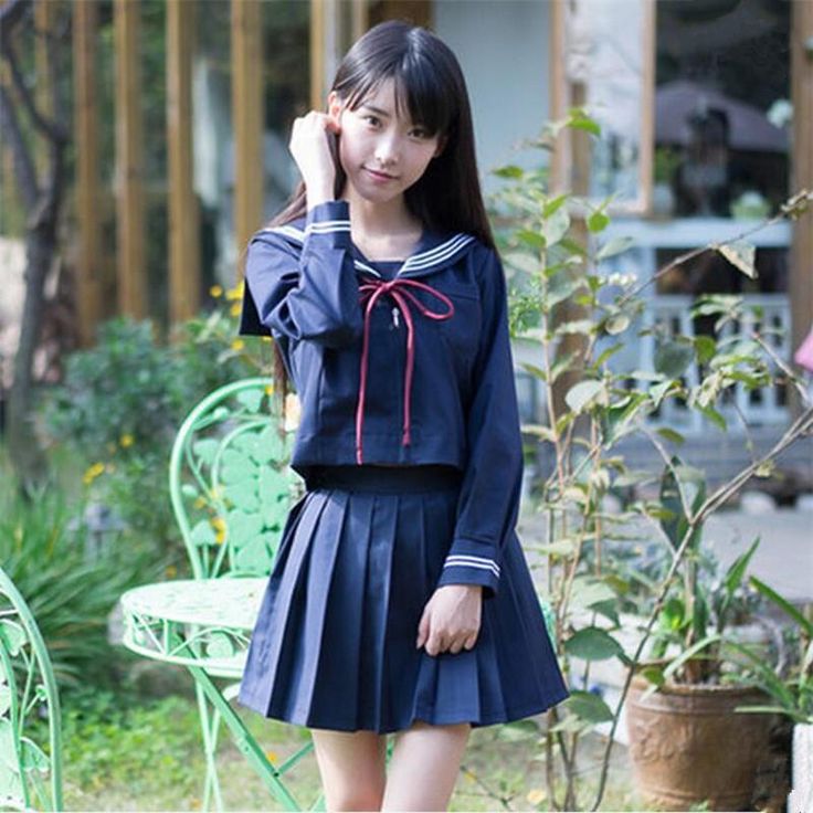 Japanese girls in costumes 9