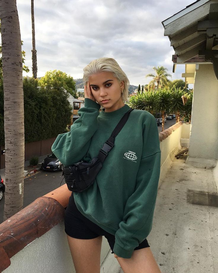 Tamella Konovalova auf Instagram: "tgif !!"