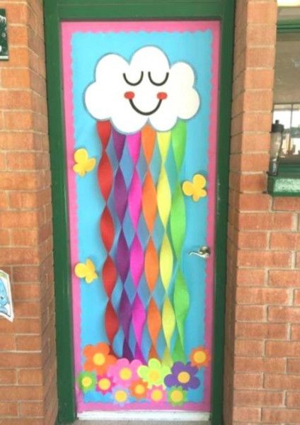 Best March Door Decs Entrance Ideas In Diy Classroom Decorations School Door Decorations