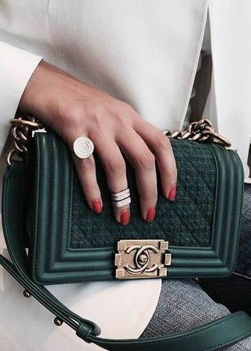 Incredibly Designer bag / fashion week street style #desginerbag #fashionweek #luxury #stre…