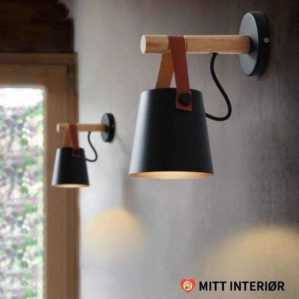 Herlig og stilren nordisk lampe for å feste på vegg. Passer Herlig og stilren nordisk lampe for å feste på vegg. Passer