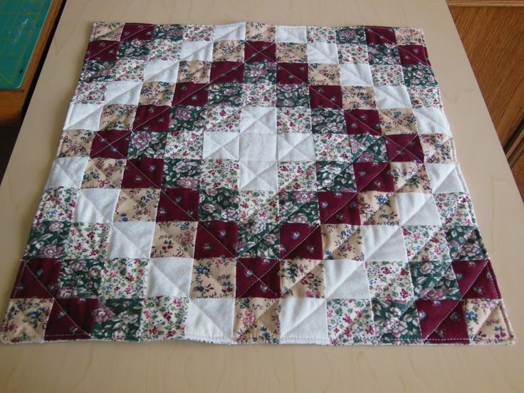 Best 25+ Queen size quilt ideas on Pinterest King size quilt measurements, Baby quilt patterns ...