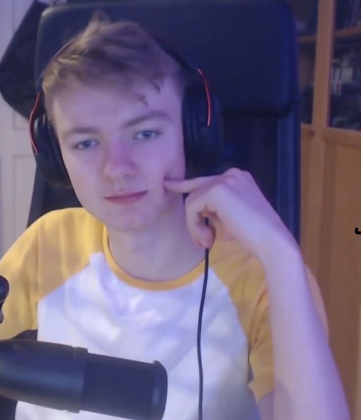 Tommyinnit Dream Team Perfect Boy Big Crush Tommyinnit Dream Team Perfect Boy Big Crush
