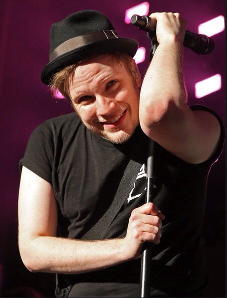 Awe u think I'm cute thanks I'm just gonna hug this ...
Patrick Stump Cute 2013