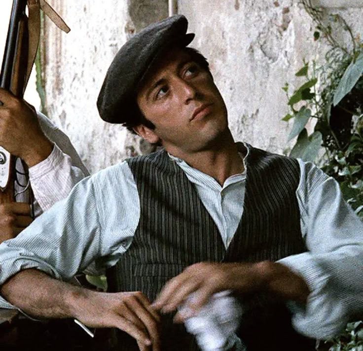 Pin by bianca on 0 | Young al pacino, Al pacino, The godfather