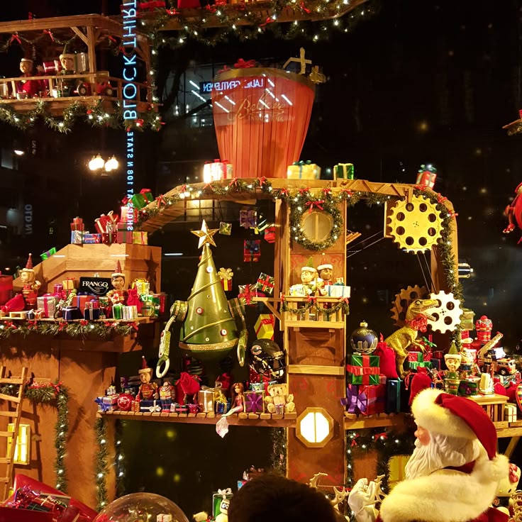 10 best macy 39 s christmas window display 2015 images on macys chicago christmas windows