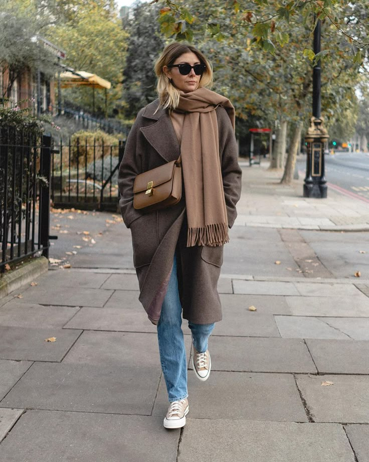 Emma Hill on Instagram: “Laid back weekends are #theone 🙌🏼 #autumnstyle #secondhandbutgrand #celinebag #converse70s” Winter Fashion, Outfits, Casual Outfits, Casual, Autumn Outfits, Winter Outfits, Casual Fall Outfits, Winter Fashion Outfits, Fall Winter Outfits