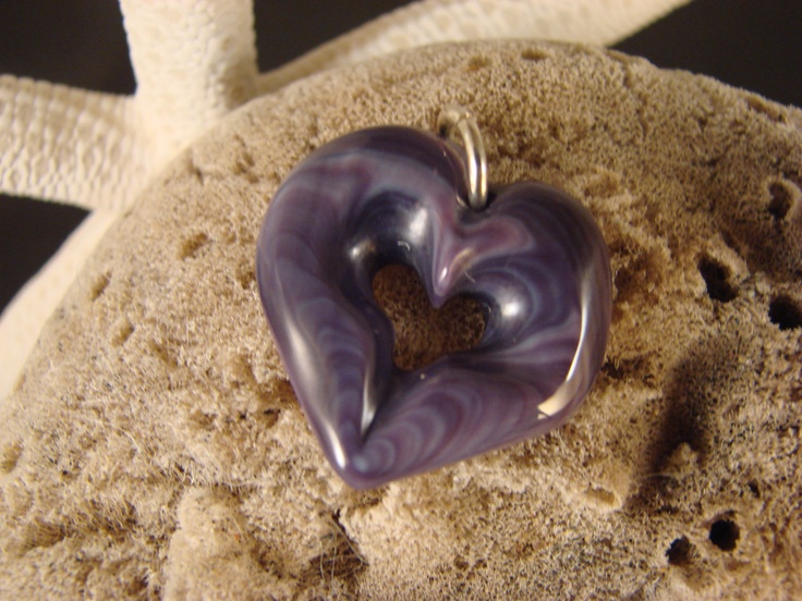 wampum single guys An eclectic collection of authentic native american silver jewelry pendants and sliders for men and women in single stone, multi stone cluster and inlay jewelry designs the word wampum comes from the narragansett word for 'white shell beads'. wampum single guys An eclectic collection of authentic native american silver jewelry pendants and sliders for men and women in single stone, multi stone cluster and inlay jewelry designs the word wampum comes from the narragansett word for 'white shell beads'.
