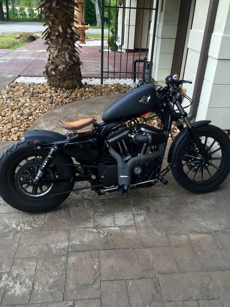 Texas HD 883 Bobber Bobber Harley davidson bikes Harley