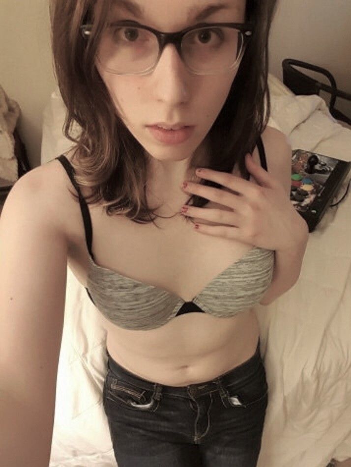 gay belly button peircing from Adriel successful shemales