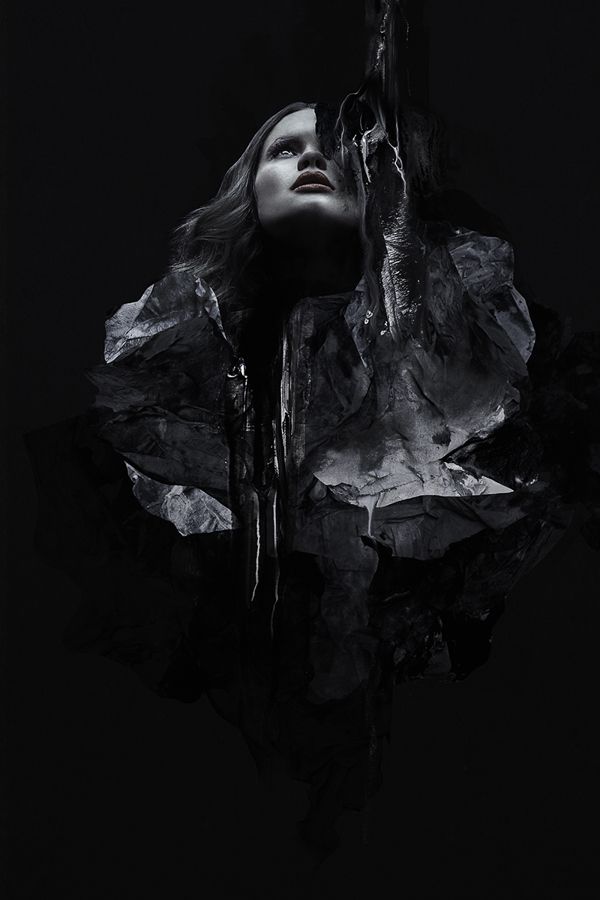 Artist merges multiple painting techniques with digital photo manipulation and photography to create abstract portraits Artist merges multiple painting techniques with digital photo manipulation and photography to create abstract portraits