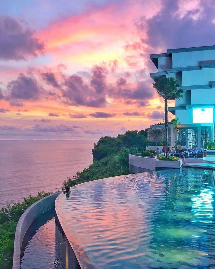 Uluwatu beach club — Top 5 most beautiful & best beach club in Uluwatu