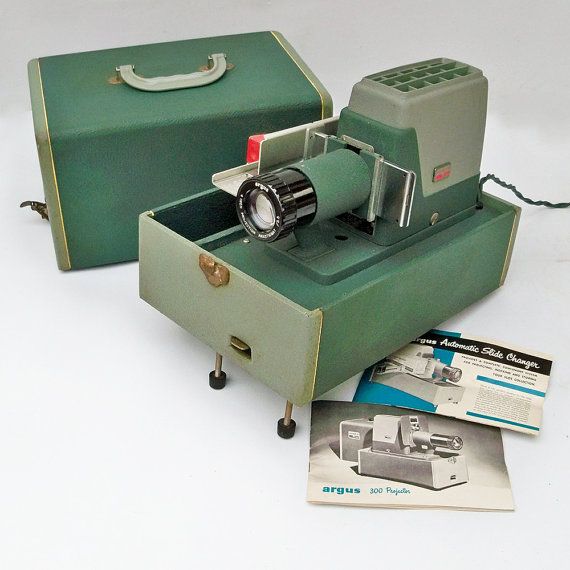 Mid Century Argus 300 Automatic Slide Projector with Carrying Case