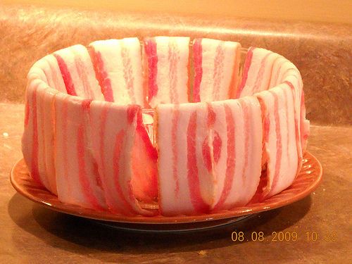 The 25 Best Microwave Turkey Bacon Ideas On Pinterest Recipes D A Pound Of Bacon Over Pyrex Bowl And Microwave I Must Try This