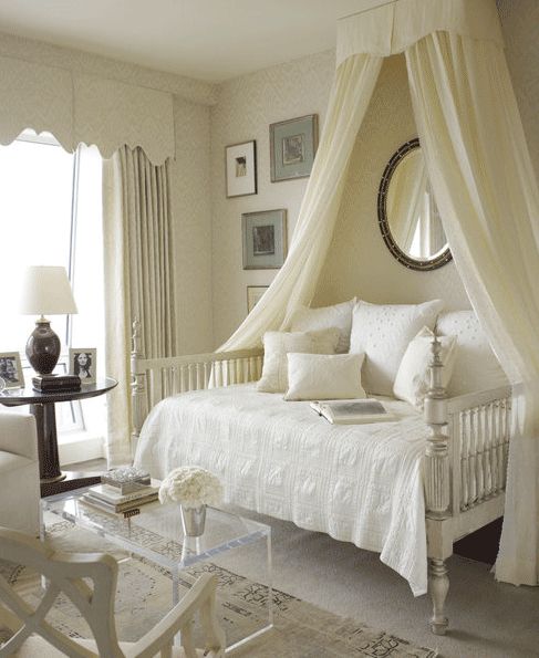Top 25 Best Daybed Ideas On Pinterest Room Cottage Daybed Idea I Am Thinking This Is A Genius