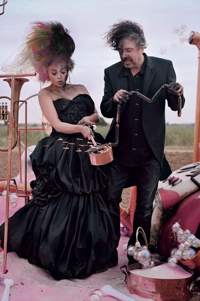 https://i.pinimg.com/736x/bf/b1/a8/bfb1a8271e8d084c6bd4b2f0c81d60ec--helena-bonham-carter-tim-obrien.jpg