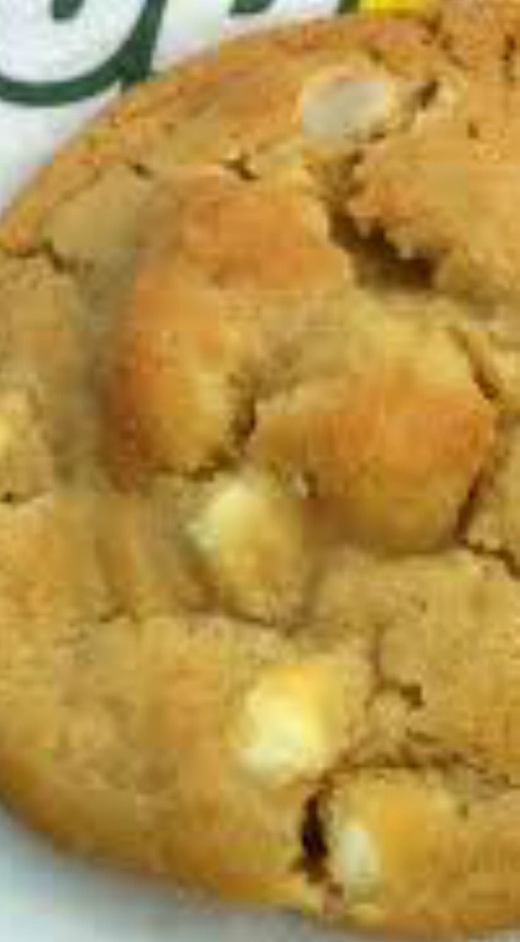 Subway Restaurant Copycat White Chocolate Macadamia Nut Subway Restaurant Copycat White Chocolate Macadamia Nut