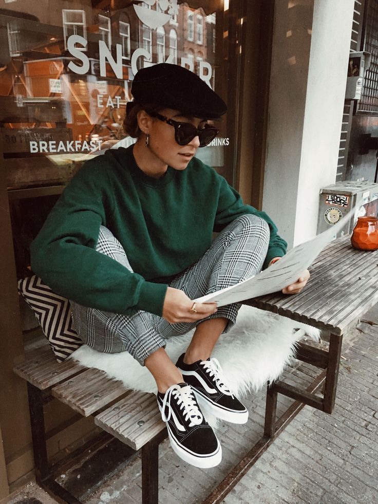 Burger bar in Amsterdam with Benthe Liem Green sweater, plaid pants, sneakers St…