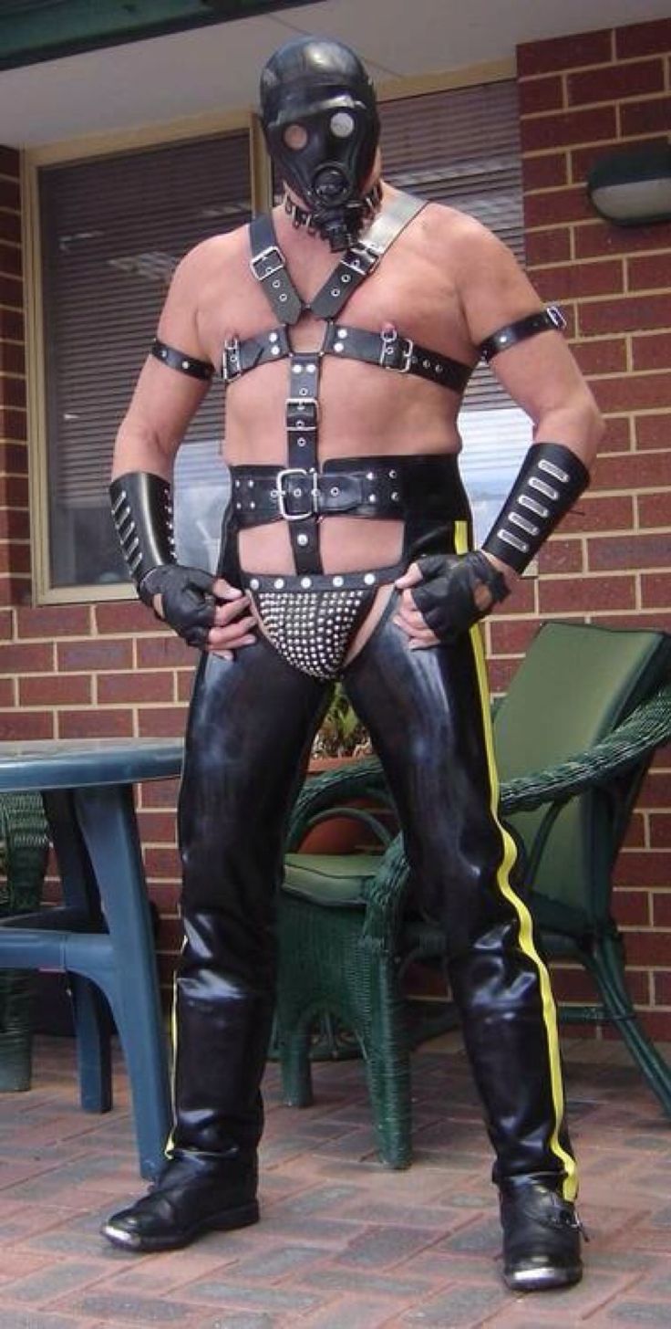 Males on shemales Gay diper hangout