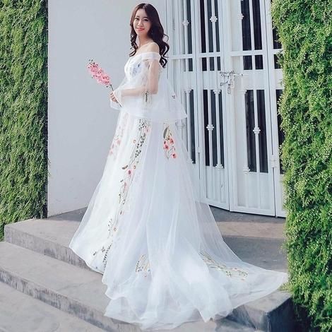 Echt Bilder Strand Hochzeitskleid 2018 Spaghettibügel Bunte Stickerei Spitze Boho Brautkleider Schwangere Fotografie Kleid – SALON BRIDAL Echt Bilder Strand Hochzeitskleid 2018 Spaghettibügel Bunte Stickerei Spitze Boho Brautkleider Schwangere Fotografie Kleid – SALON BRIDAL