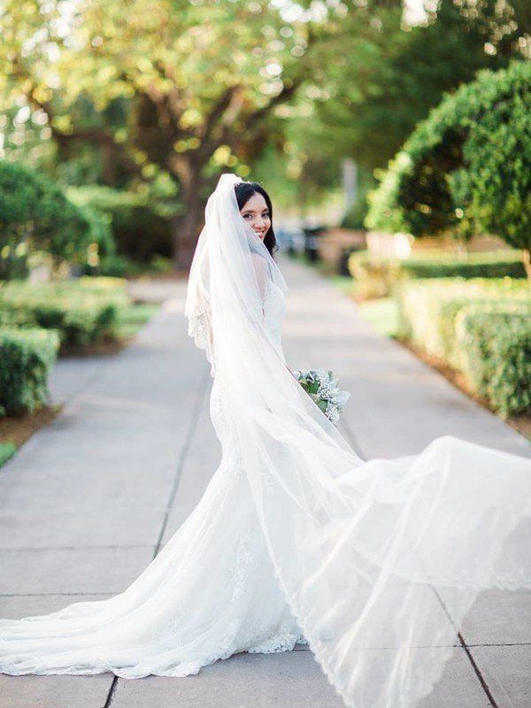 Long Wedding Veil Idea Bride In Floor Length Long Wedding Veil Idea Bride In Floor Length Destination Studio Veils 2018 Pinterest And