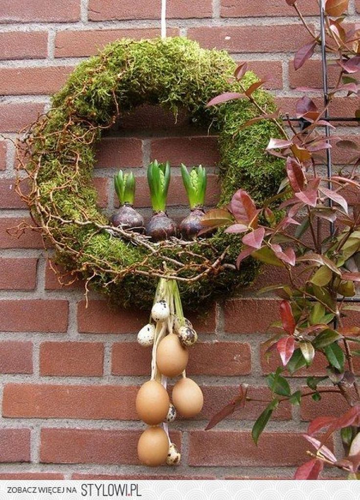 Frühlingskranz aus Moos Deko 2019 Frühlingskranz