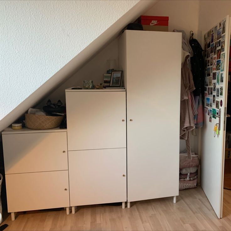 Schrank unter Dachschräge Kleiderschrank, Dachschräge, Schrank