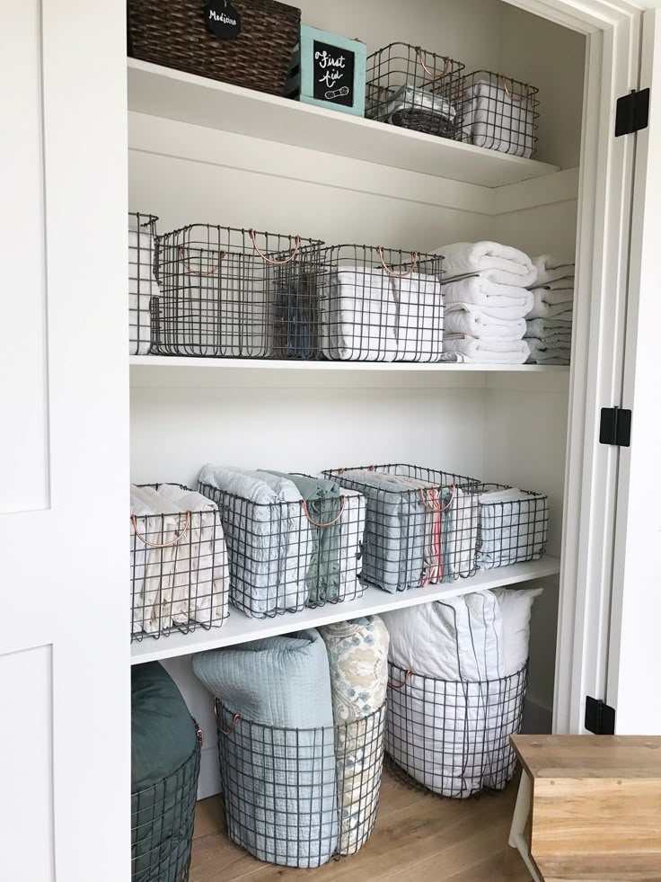 Genius Linen Closet Ideen für Organisation und Verschönerung , #closet #geniu...