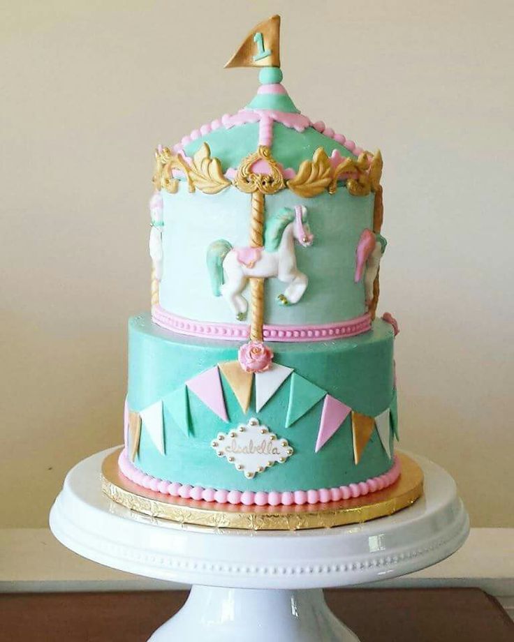 Best 25+ Carousel cake ideas on Pinterest Carousel party ...