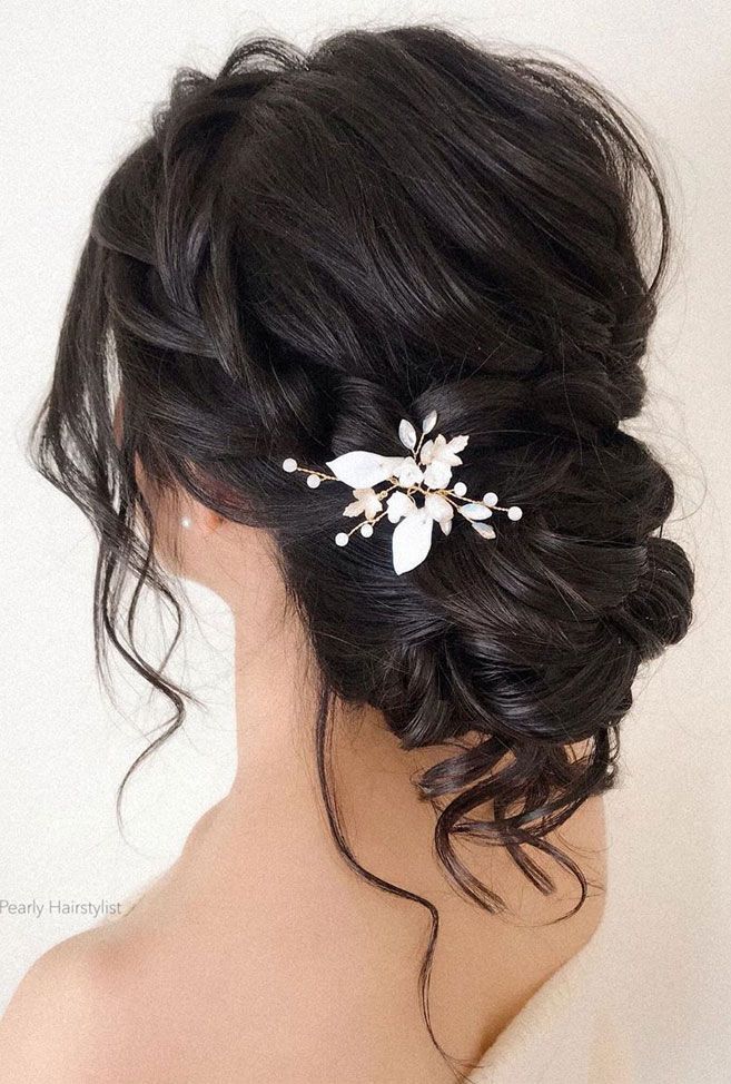 Die romantischste Brautfrisur für einen eleganten Look - #brautfrisur #einen #e...