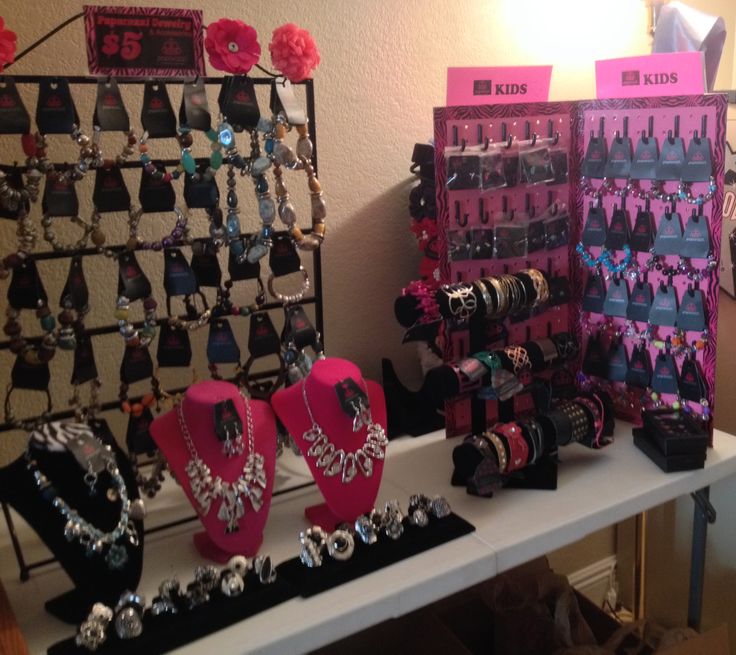 How To Display Wedding Accessories At Craft Shows How To Display Wedding Accessories At Craft Shows