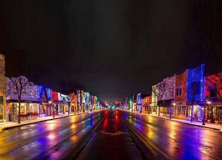 Downtown Rochester Michigan... Looks Familiar!! December 2013! A Day Downtown Rochester Michigan... Looks familiar!! December 2013! A day to remember! | Memories | Michigan, Rochester michigan, Christmas light displays - Downtown Rochester Michigan... Looks Familiar!! December 2013! A Day