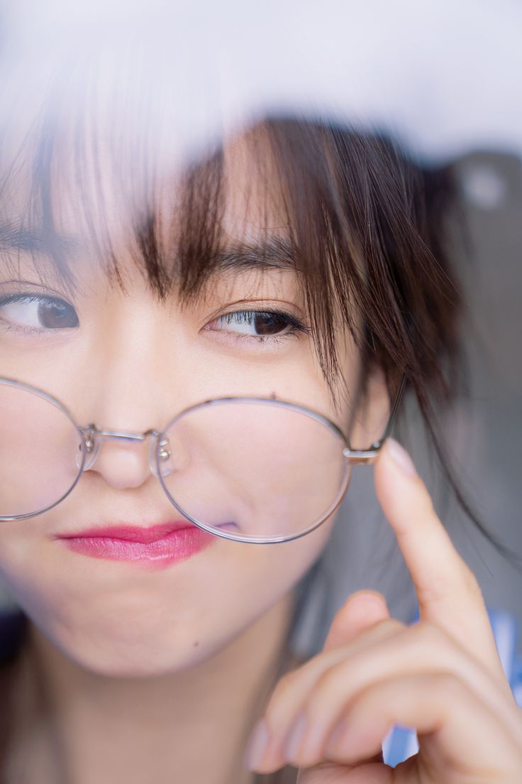 キュン が記録的ヒット 日向坂46 佐々木久美 10の質問をしてみた Ray レイ 21 モデル 写真 眼鏡 女子 ひなた キュン が記録的ヒット 日向坂46 佐々木久美 10の質問をしてみた Ray レイ 21 モデル 写真 眼鏡 女子 ひなた