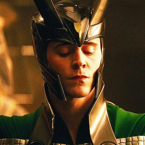 King Loki | Loki, Loki avengers, Loki thor Tom Hiddleston Loki Avengers Wallpaper