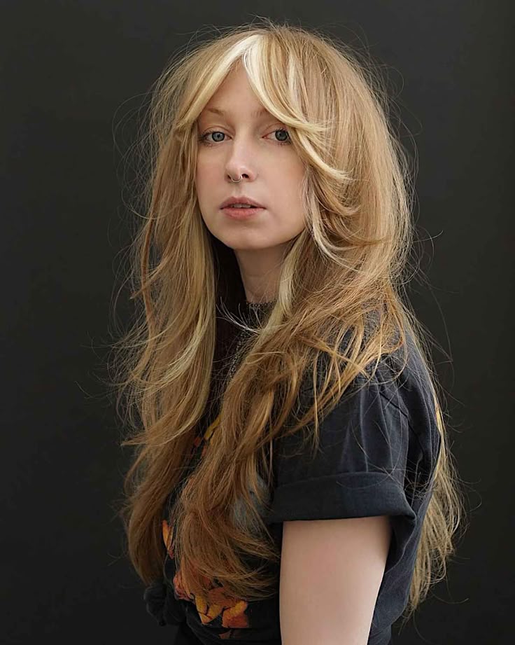 25 Freshest Curtain Bangs for Long Hair for a Trendy New Look in 2022 | Feathered hairstyles