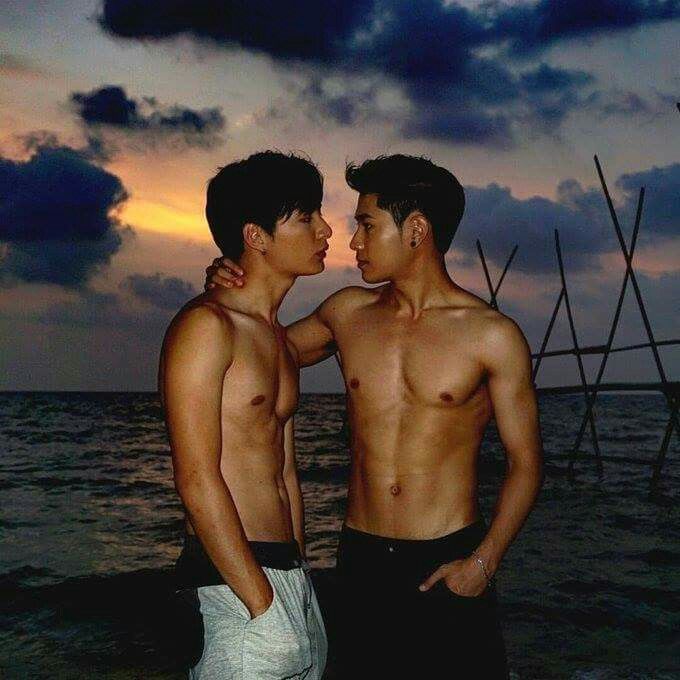 Crist gay
