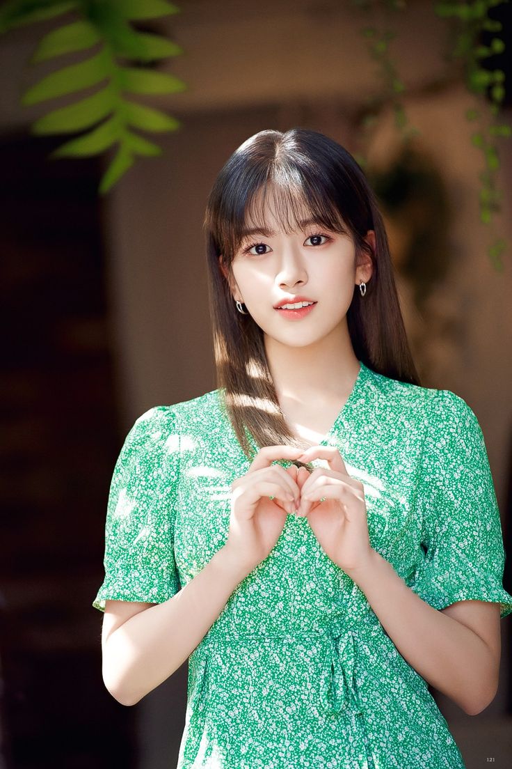 ahn yujin yuri sakura rapper ahn yujin yuri sakura rapper