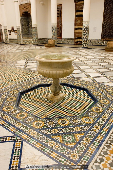 Fountain Arabic Architecture Pinterest Ic Fountain Arabic Architecture Pinterest Ic Mosaic And