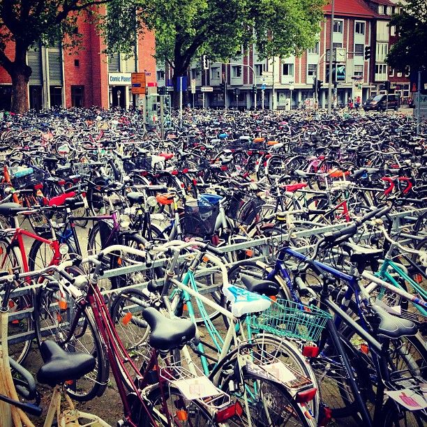 parking near theater of living arts masajesenvannuysca
