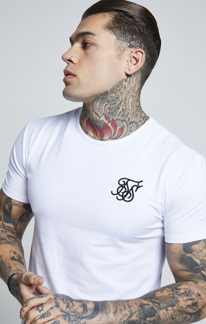 Camiseta SIKSILK Blanca | 39 € #streetstyle #menswear #moda #fashion | Stephen james model, Black curves, Mens tshirts