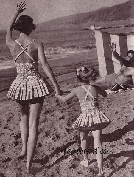 a day at the beach in 1959....love the mother - daughter suits!